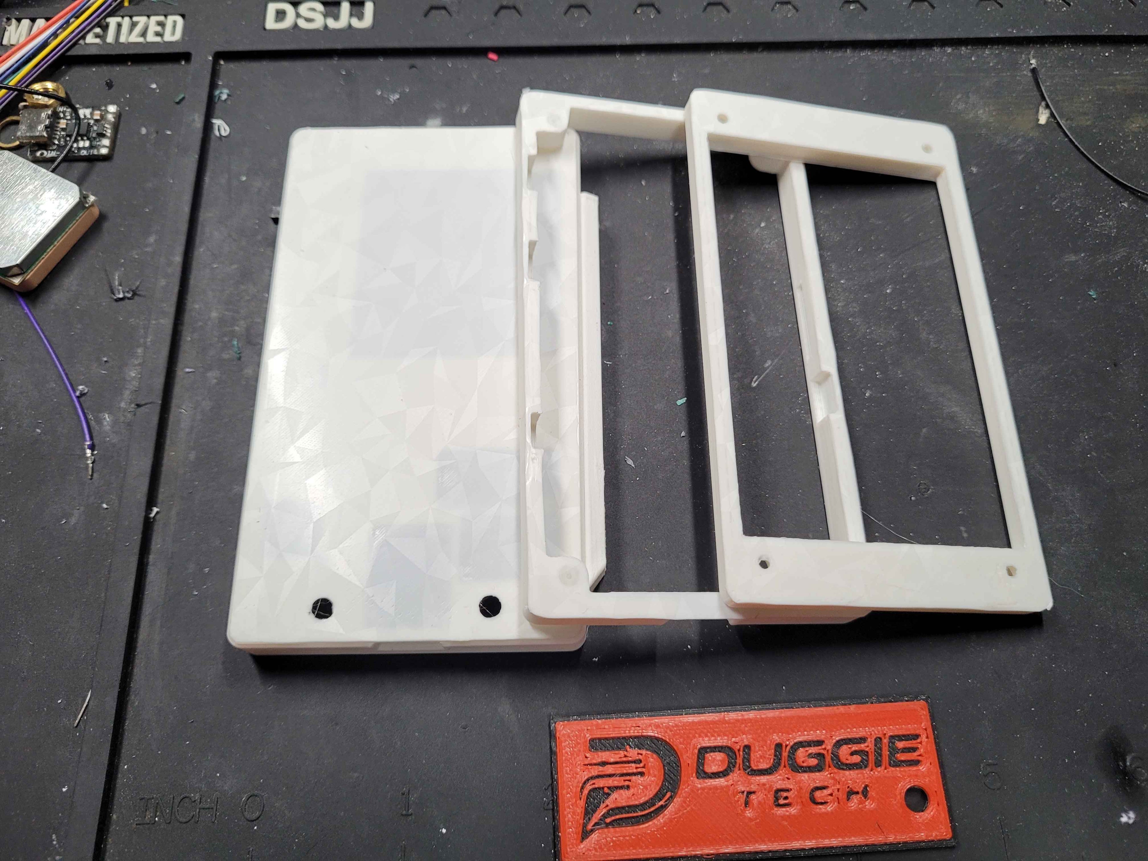 3.5 R Frost Hound Case